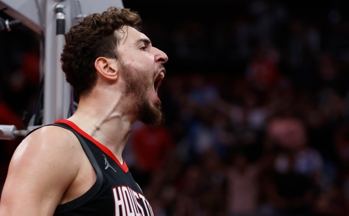 Udoka ve Stone'dan, All-Star Alperen'e �vg�ler ya�d�!