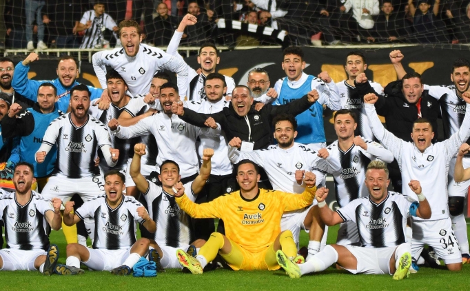Altay evinde 3'te 3 pe�inde