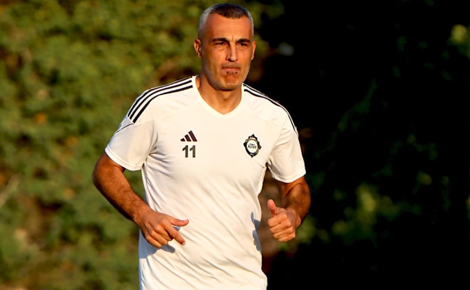 Altay, 9 futbolcusuyla nikah tazeledi