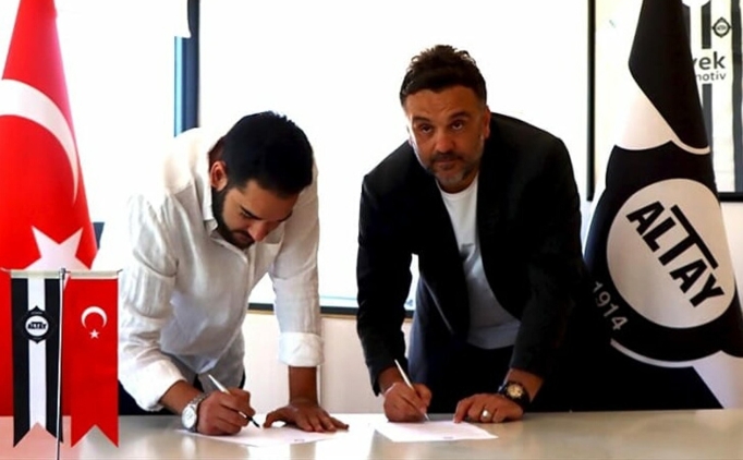 Altay'da Ramazan Kur�unlu imzalad�