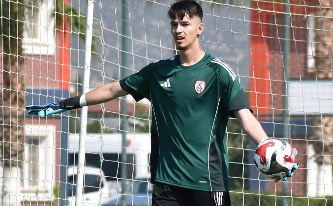 Altnordu'da gzler kaleci Arif'in zerinde