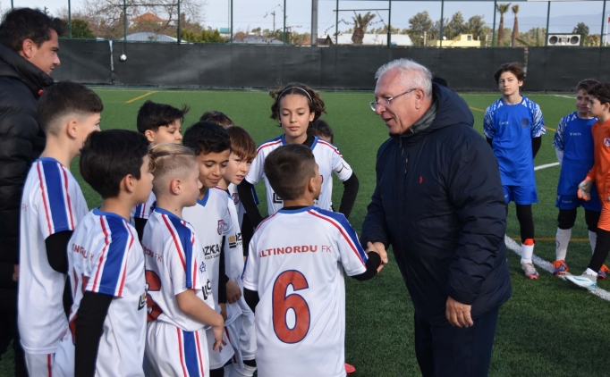 Mehmet zkan projesini aklad: Sokak Futbolu