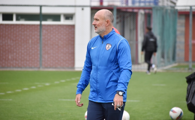 Alt�nordu'un hedefi, 2 deplasmandan 6 puan 