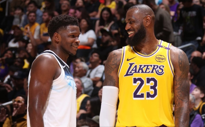 Edwards: 'Lakers'a kar�� haz�r�m'