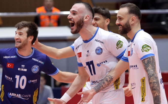 Arkas Spor seriyi e�itlemek i�in sahada