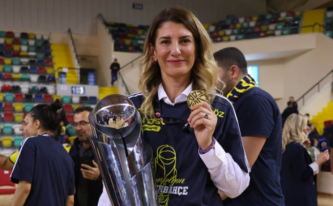 Fenerbah�e Opet'te genel menajer Nalan Ramazano�lu ayr�l���