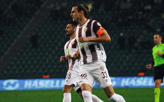 At�n� Nukan'�n talipleri art�yor!