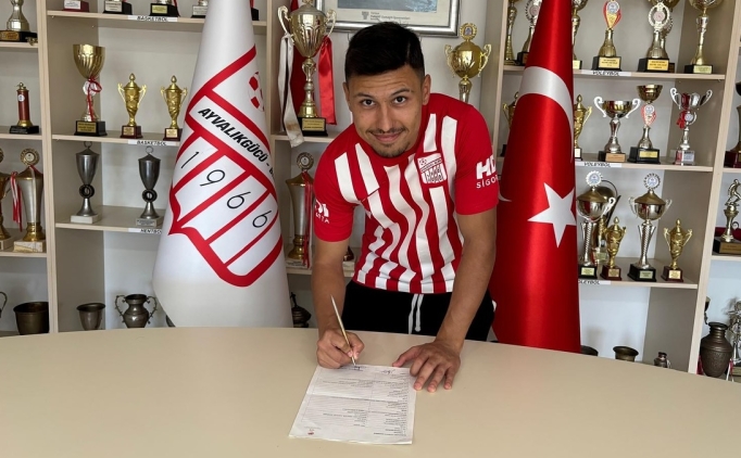 Ayval�kg�c�'ne Kar��yaka'dan kanat