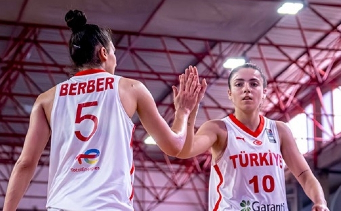 18 Ya� Alt� K�z Milli Basketbol Tak�m�, �srail'i 66-57 ma�lup etti