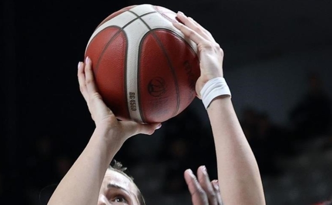 FIBA 18 Ya� Alt� K�zlar Avrupa �ampiyonas�'nda Polonya'ya ma�lup olduk