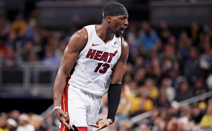 Adebayo: '�ampiyonlu�a oynama d���ncesi delilik de�il'