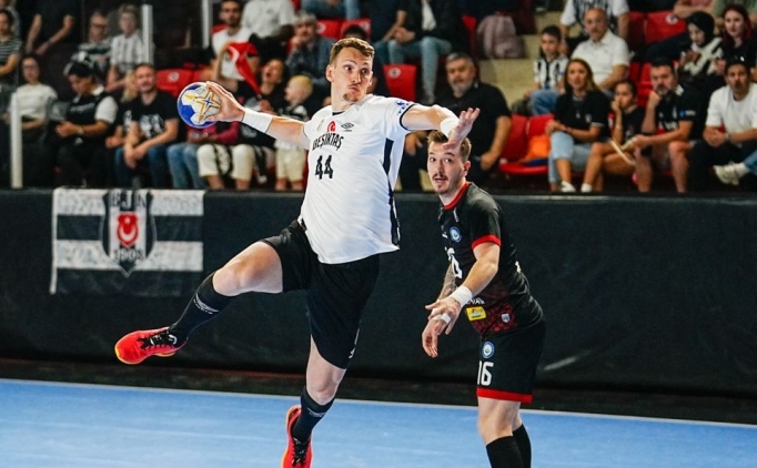 Be�ikta�, hentbol final serisinde durumu 2-0 yapt�