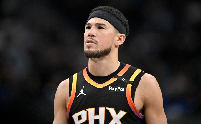 Booker: 'Ba�ka bir tak�ma gitmek, her zaman ��z�m de�il'