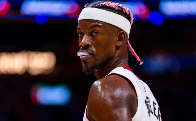 Heat, Butler takasnda ykl maa stlenmekten kanyor