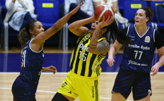 Fenerbah�e Opet, Nesibe Ayd�n'� farkl� ge�ti!