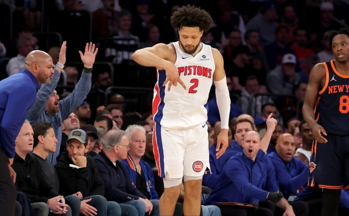 Pistons, 2008'den beri ilk playoff galibiyetini ald�!