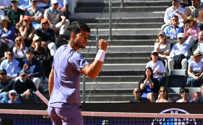 Roma'n�n yeni sezar� Carlos Alcarez!