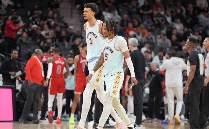 Spurs, Castle'�n Wembanyama i�in 'm�kemmel e�le�me' oldu�una inan�yor