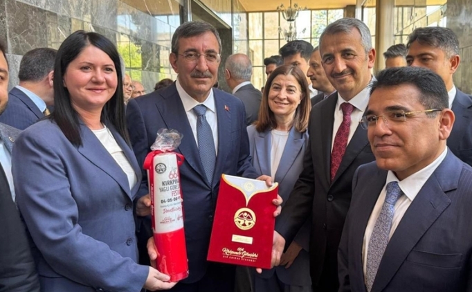 Devlet protokol� 'k�rm�z� dipli mumla' K�rkp�nar'a davet edildi