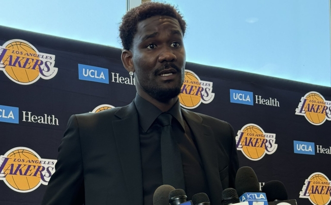 Ayton: 'Luka, JJ ve LeBron ne isterse onu yapmaya hazırım'