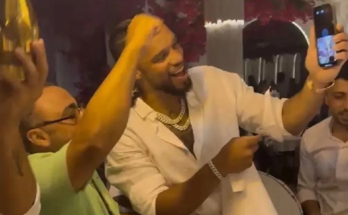 Brooks'un bir gecelik Bodrum e�lencesi pahal�ya patlad�!