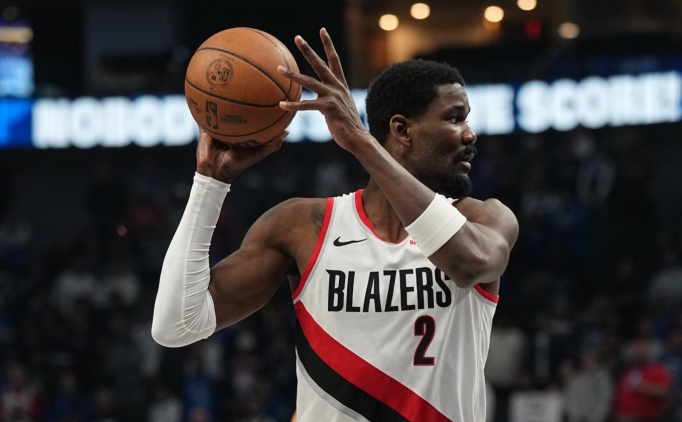 Deandre Ayton serbest kal�yor