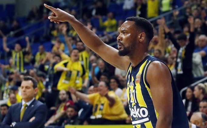Fenerbah�e Beko'da Dyshawn Pierre ile yollar ayr�ld�!