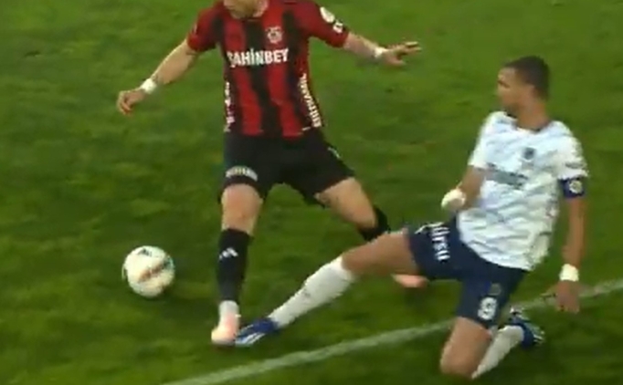 Fenerbah�e'de Dzeko'nun pozisyonlar� i�in penalt� itiraz�