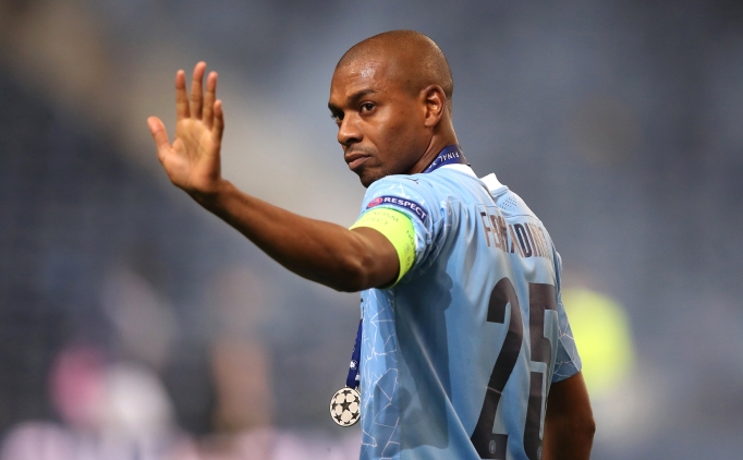 Fernandinho, emekli oldu�unu a��klad�!