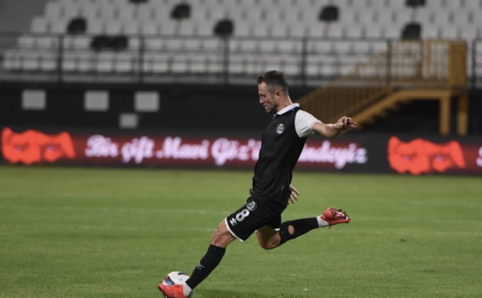 Manisa FK'dan ayr�lan O�uz G�rbulak �orum'a gidiyor