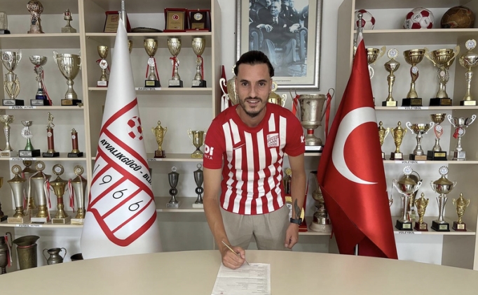 Ayval�kg�c� Furkan Kozhan'la anla�t�