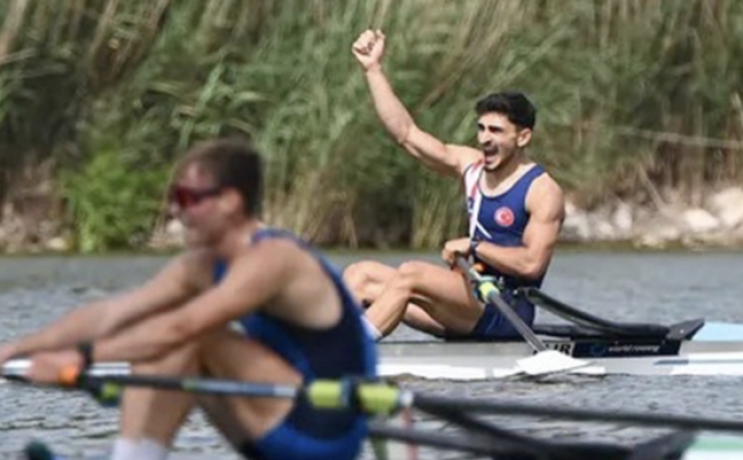 Milli k�rek�i Halil Kaan K�ro�lu, Polonya'da alt�n madalya kazand�