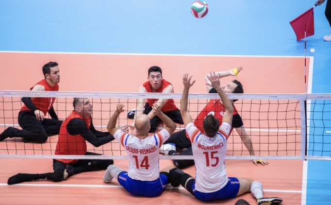 Oturarak Voleybol Erkek Milli Tak�m�, Avrupa �ampiyonas�'nda Fransa ve H�rvatistan'� ma�lup etti