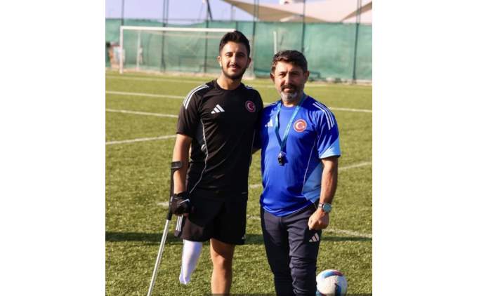 Televizyonda izleyip hayalini kurdu�u Ampute Milli Tak�m� i�in m�cadele ediyor