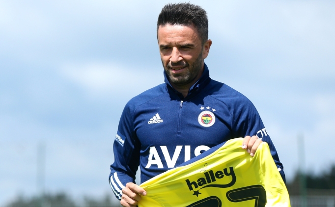 G�khan G�n�l, y�llar sonra Fenerbah�e'ye d�nd�!