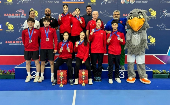 Milli badmintoncular, �talya ve Bulgaristan'daki turnuvalarda 13 madalya kazand�