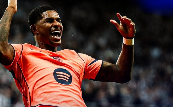 Rashford, Newcastle'� tek ba��na bitirdi!