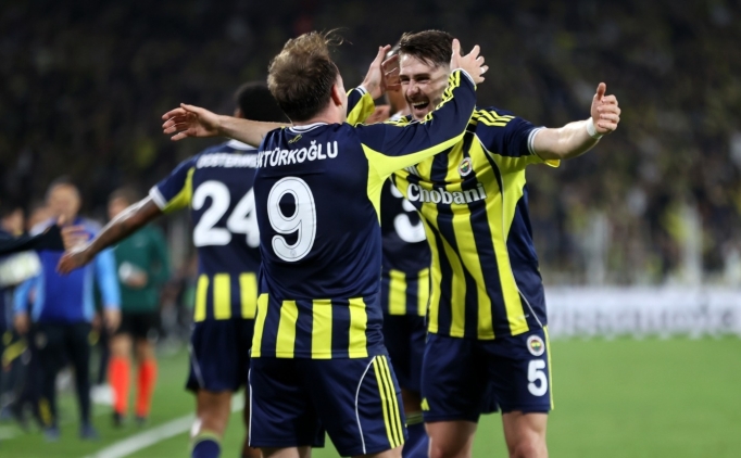 Fenerbah�e'de �smail Y�ksek fark yarat�yor!