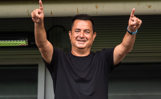 Acun Il�cal�'n�n tak�mlar�ndan �ifte zafer