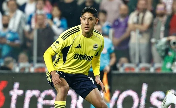 Fenerbahe'de iki futbolcu kart snrnda