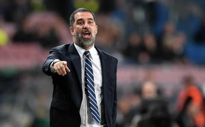 Arda Turan'dan oyuncular�na ele�tiri: 'Bu kadar gol ka��rmamal�y�z!'