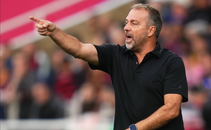 Hansi Flick'ten Robert Lewandowski sorusuna yant!