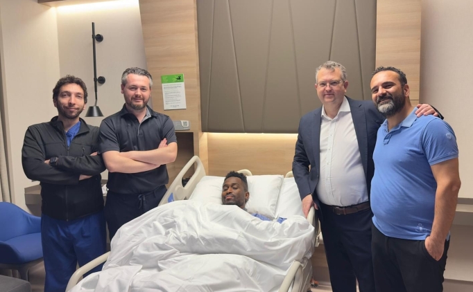 Anadolu Efes'te Beaubois ameliyat oldu!