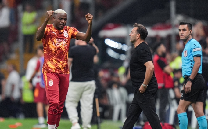 Osimhen, Okan Buruk'u yakalad�!