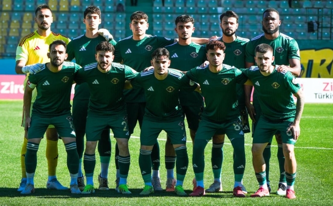 Esenler Erokspor, 10 kii rakibini rahat geti!