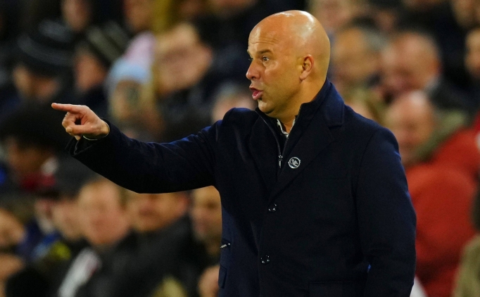 Arne Slot: 'Henz doru yant bulamadk'