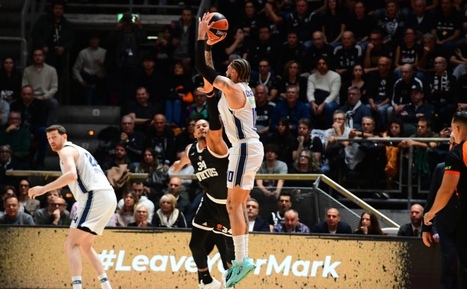 Anadolu Efes, Bayern M�nih'i a��rl�yor