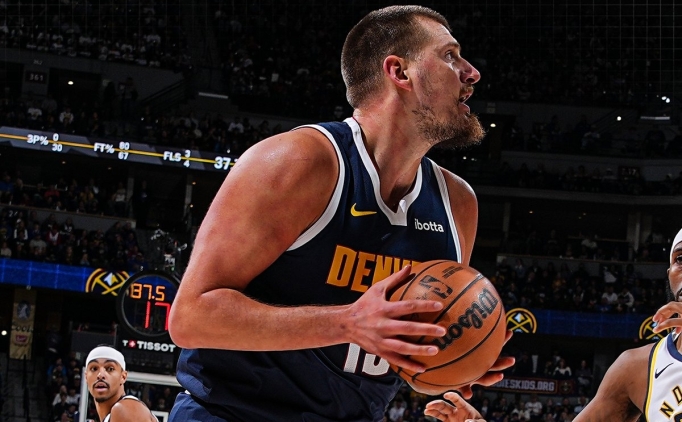 Jokic'ten 'triple-double' �ov! Nuggets seriyi 4 ma�a ��kard�