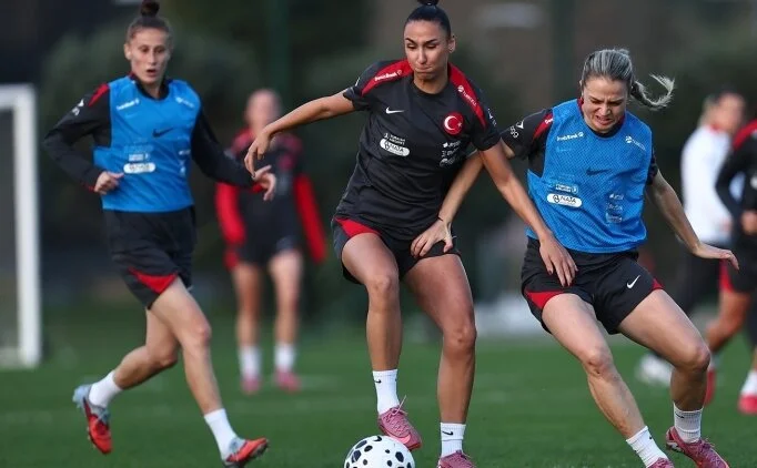 A Milli Kad�n Futbol Tak�m�, Arnavutluk ma��na haz�r