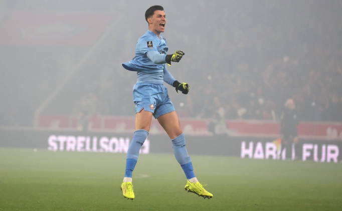 Berke �zer  daha ne yaps�n!